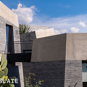 Облицовочные камни для фасада дома RKS SLATE Сланец Black Waterfall Pencil