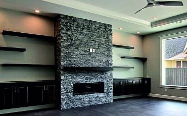 3D панели из камня RKS SLATE Мрамор Woody Grey Classic. Оформление камина натуральным камнем