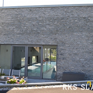 Натуральный камень для фасада RKS SLATE Гранит Sesame Grey Country