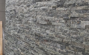 Поставка 3D панелей RKS SLATE Кварцит Green Quartz Classic на объект г. Москва