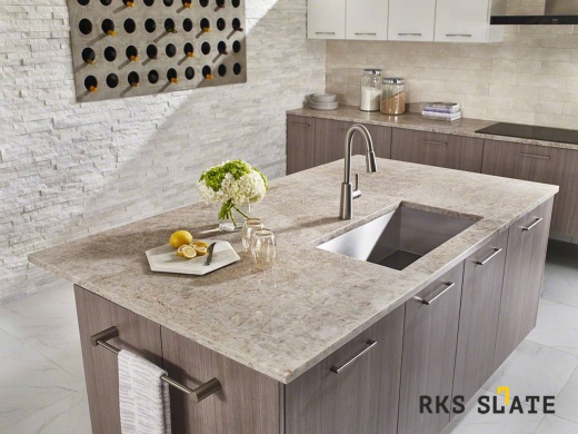 3D панели RKS SLATE Кварцит White Quartz Classic в интерьере кухни