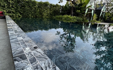 Сланцевая плитка Silver Grey Matrix Honed: элегантное решение для вашего экстерьера